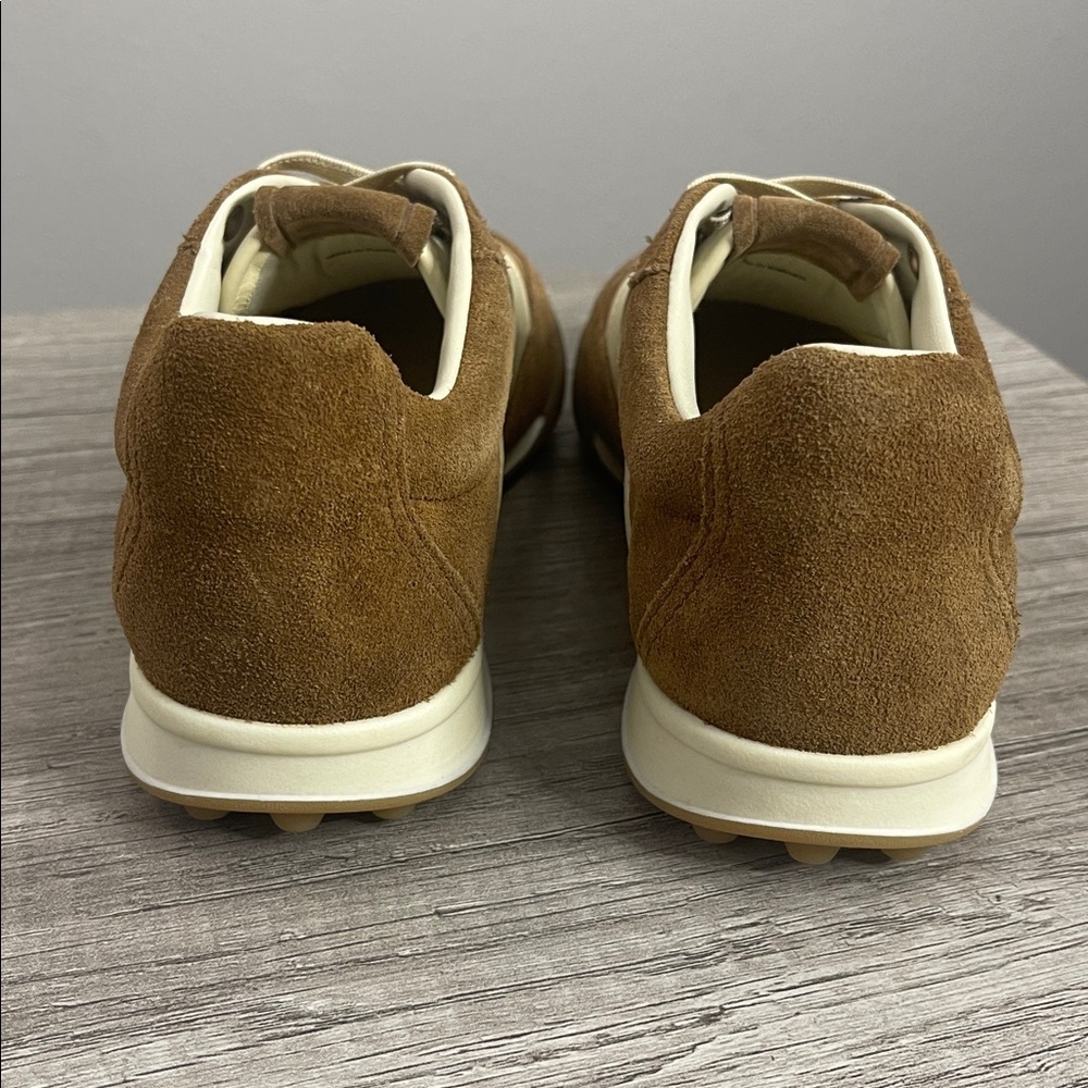 Vince Woman’s Suede & Leather Low-Top Sneakers – Size 5.5 Taupe/Cream - Picture 4 of 8